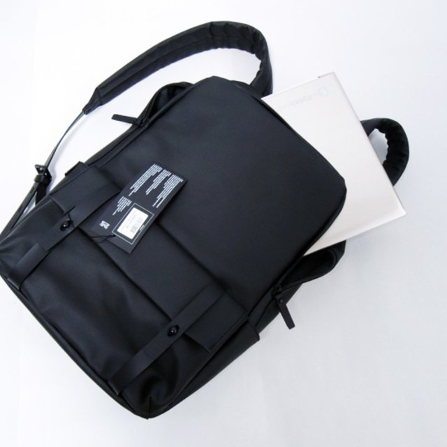 GEAR3 - ラップトップ デイパック ウォータープルーフ ¥22,680（税込）