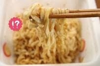 【東洋水産の新作カップ麺】赤いきつねの魂を受け継ぐ、汁なし「焼きうどん」、美味しいの？実食レビュー