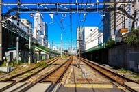 埼玉県・武蔵浦和駅の線路脇で「ピンチのアンパンマン」を発見　謎が深まる場所に「なんでそんなところに…」