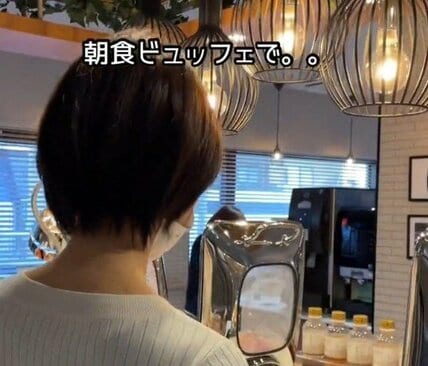 ホテルの朝食ビュッフェで他の人が取ったメニューを見て…その後の展開に「たしかに」「気になることもある」