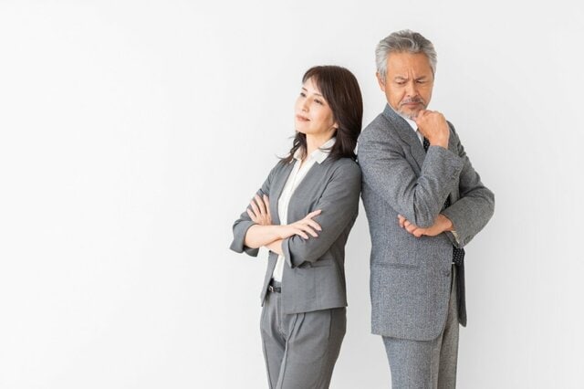 【部長・課長・係長】中間管理職の賃金格差はどれくらい？いまだに「男女差」も…