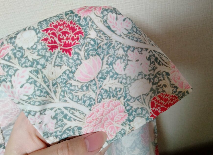 筆者撮影（セリア、ランチクロス ウィリアム・モリス）