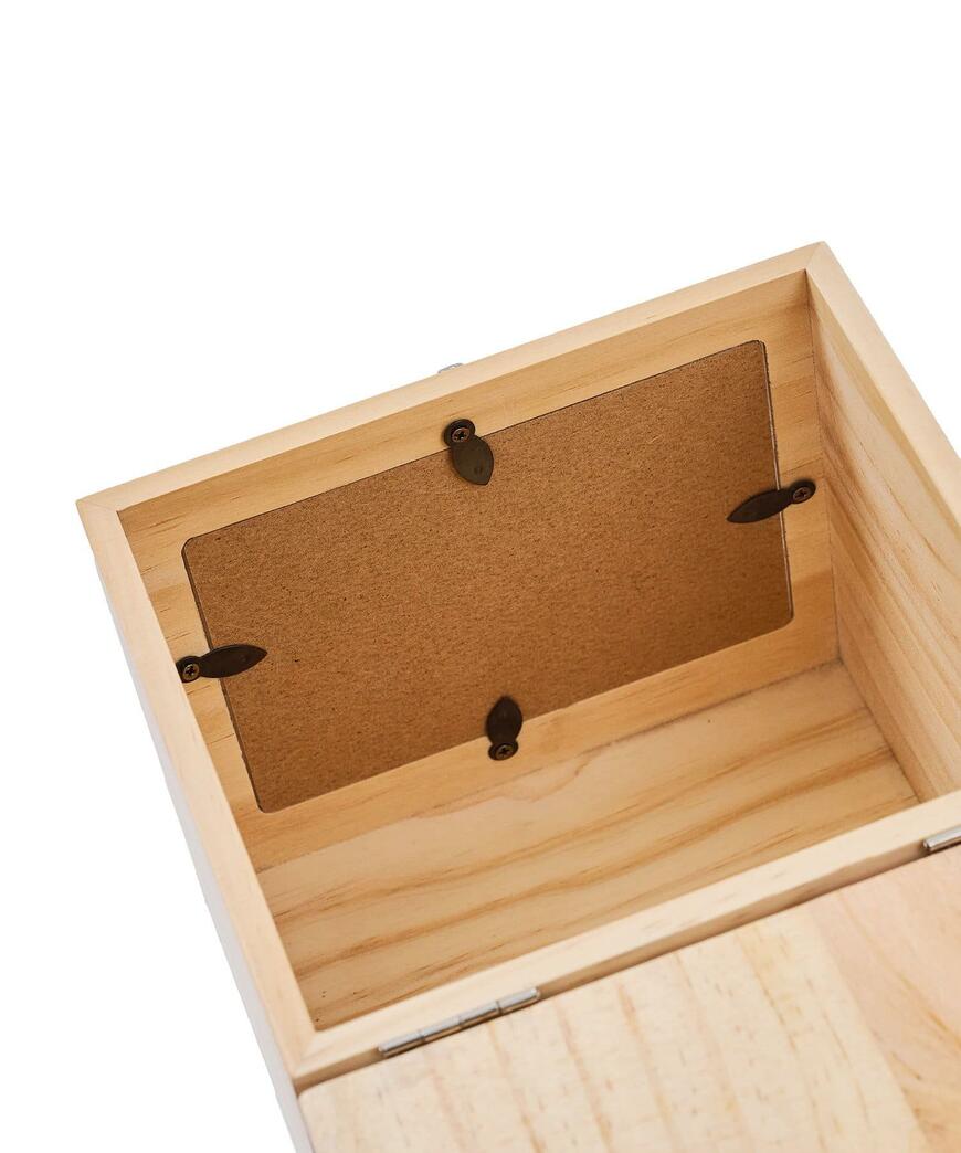 出所：パルグループ公式ファッション通販サイト 3COINS 木製思い出ボックス