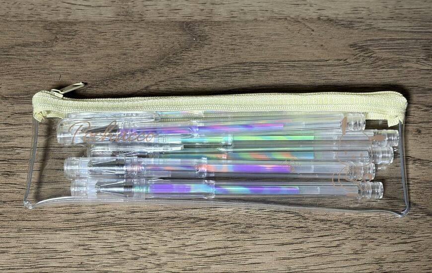 ダイソー、スリムペンケース　ポチャッコの画像