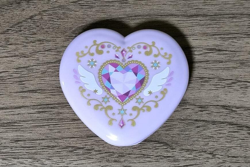 セリア、ハート型 コンパクトミラー 魔法少女風筆者撮影写真