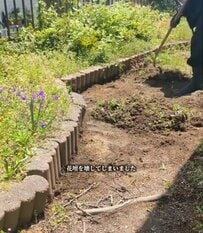 「素晴らしいお仕事」手入れが難しくなった〈庭の花壇〉→除草しやすく防草シートも敷きやすい〈フラットな更地〉にスッキリ！