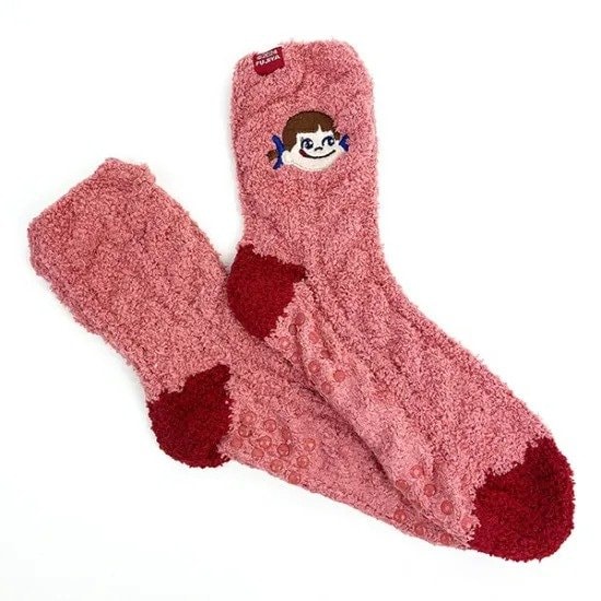 フローリングの床でも滑りにくく、家の中を安全に歩き回れます