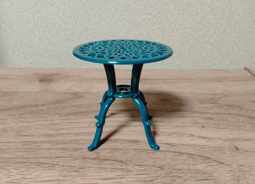 筆者撮影（キャンドゥ、ガーデンテーブル）