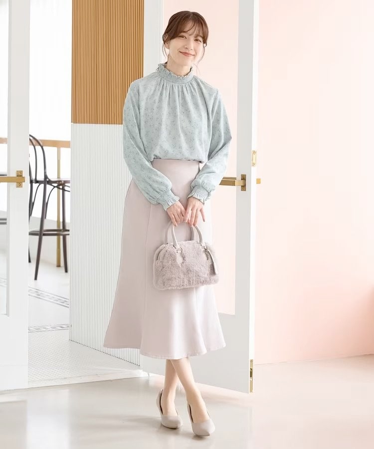 出所：ハニーズ公式通販　あったか裏地ハイネック