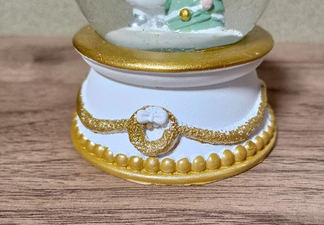 出所：筆者撮影（ダイソー、LEDスノーボール（ホワイト））