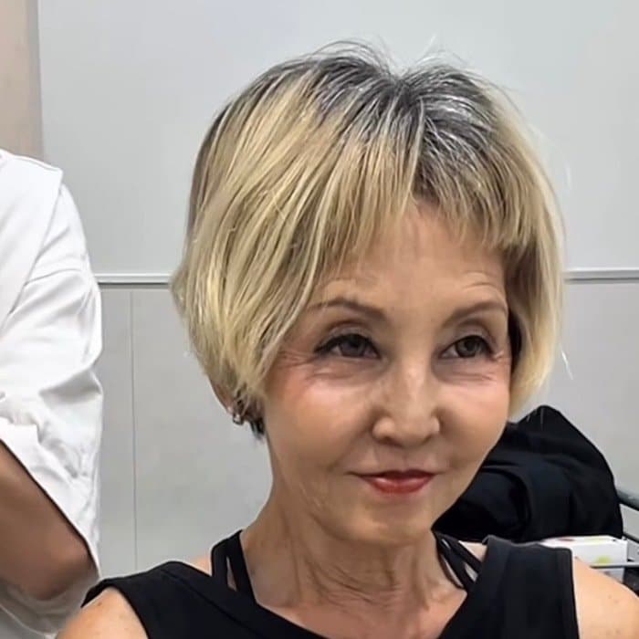 ピンク×黒のバレイヤージュでオシャレに白髪ぼかしした女性！「人生を楽しんでいる人のオシャレですね」と絶賛集まる