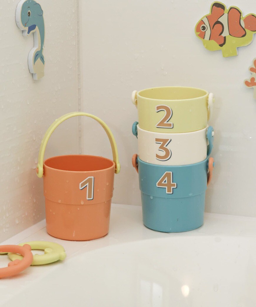 出所：パルグループ公式ファッション通販サイト 3COINS 【こどものバスタイム】シャワーカップセット