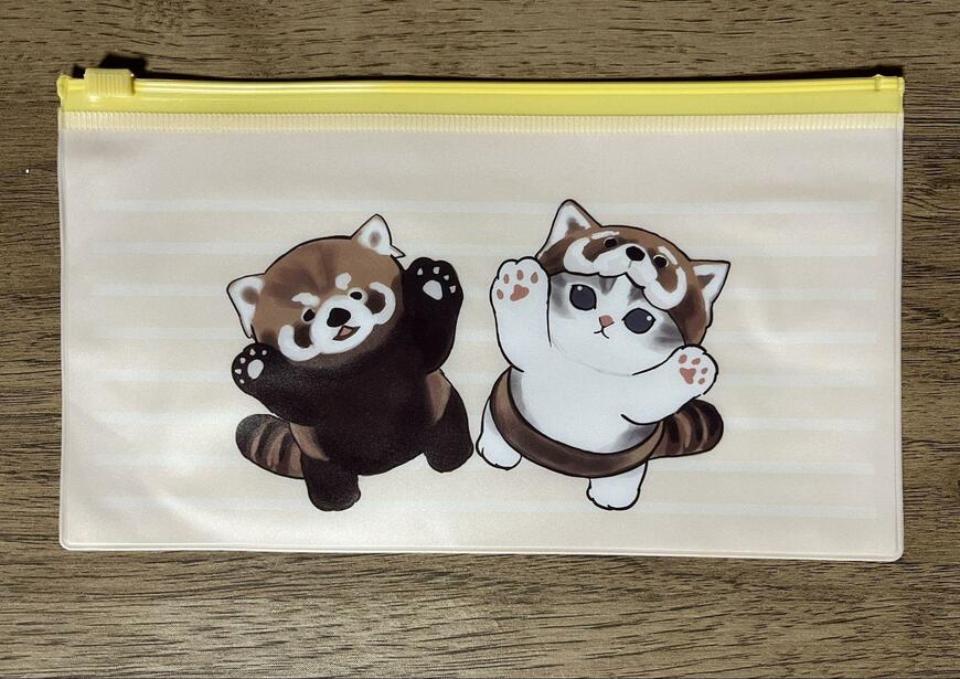 セリア、mofusand スライドマルチケース