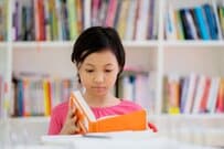 芸能人を「さん付け」する”変な子”。今になって子育ての参考になると思う理由