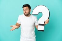 【確定申告】昨年は株式投資で20万円超の損失…会社員なので申告不要ですよね？