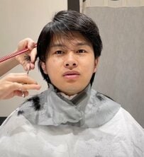 人気アーティスト風の髪型を希望する男性が衝撃の変身！SNS「イケメンになった！」と称賛の声