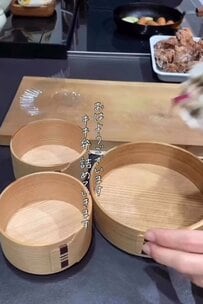 華やかな見栄えが魅力の【混ぜご飯弁当】色とりどりのおかずも可愛くて美味しそう！