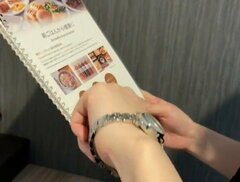 ホテルの朝食ビュッフェに行く時に悩むかも？化粧をするかしないか問題に「めっちゃあるある」との声