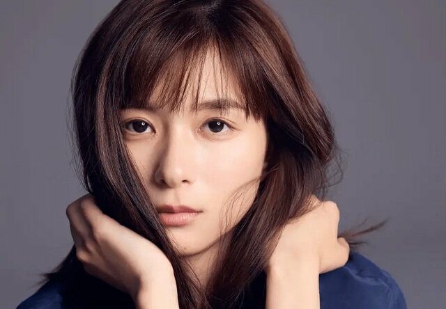 芳根京子、冬の屋外でのタンクトップ姿に「寒さをまったく感じさせない」「本当すごい」ネット称賛の声