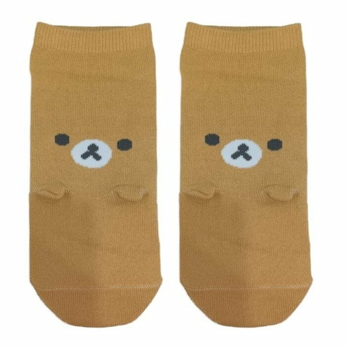 派手になりすぎず幅広いコーディネートに馴染みやすいです