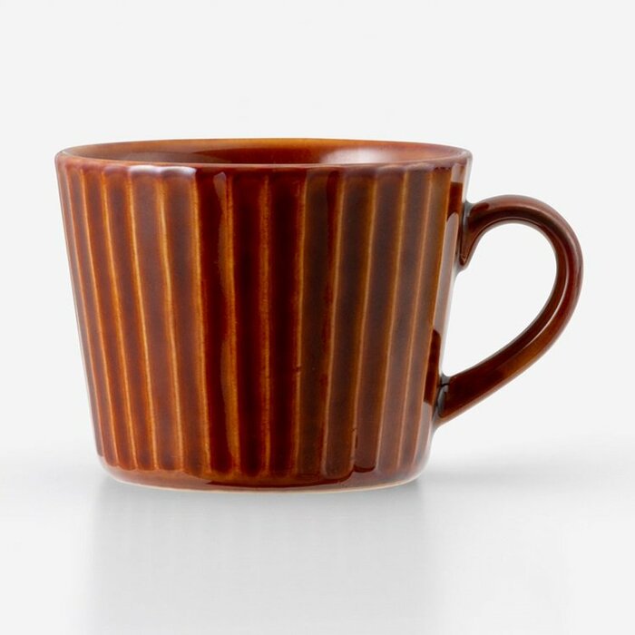 豊富なカラー展開がうれしいマグカップ