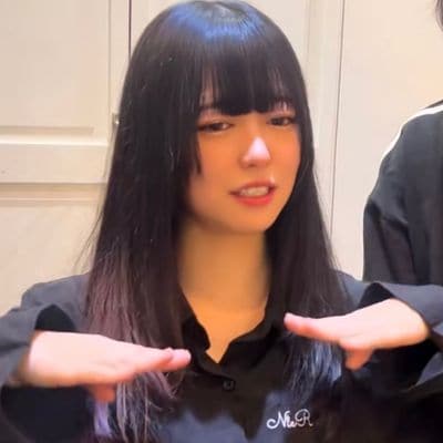 【激変】「切ります！」の決断が大成功！ロングヘアの女性が〈レイヤーウルフ〉に挑戦　イメチェンした姿が素敵