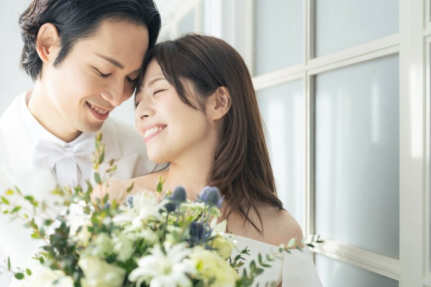 【理想の結婚相手の職業ランキングTOP10】1位に輝いた職業の気になる年収や退職金は？