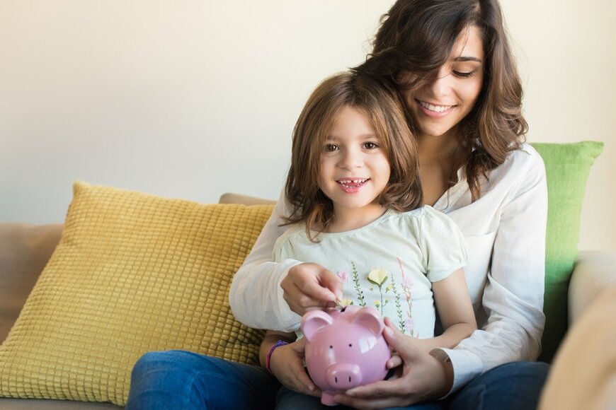 令和の子育て世帯の平均「世帯年収500万円台」その貯蓄や教育費は何で貯めているかを確認