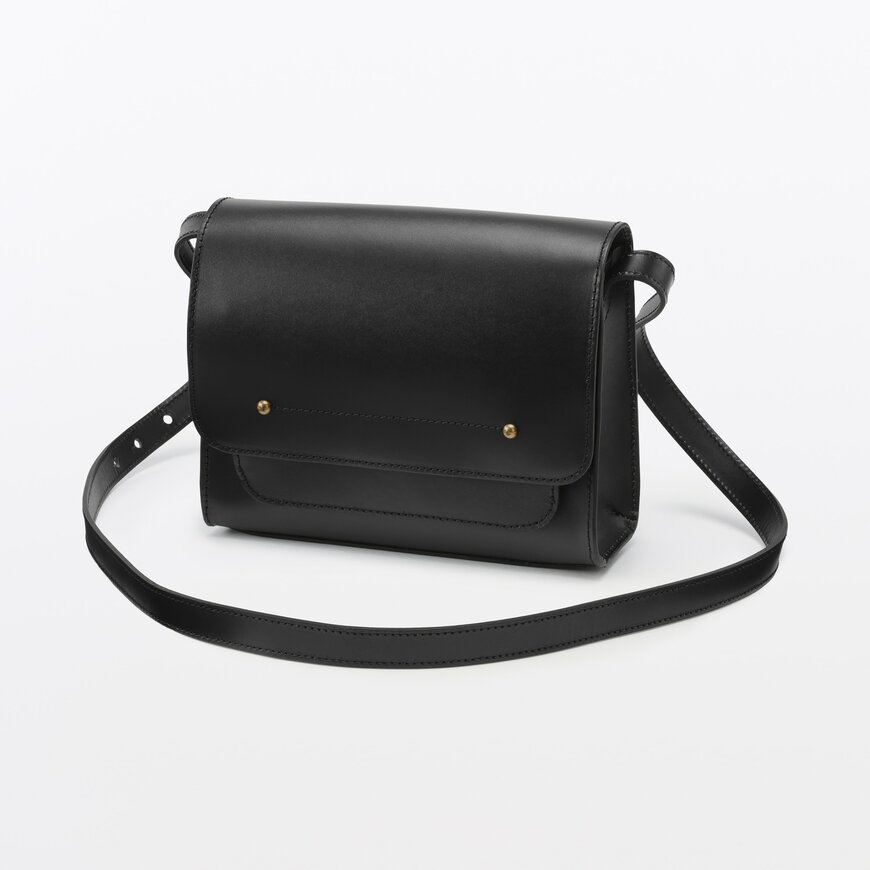 無印良品 レザーショルダーバッグ