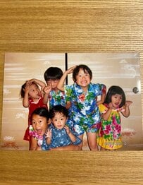 【子ども時代→20年後】結婚式で撮影したビフォーアフター写真が泣ける「素敵！」