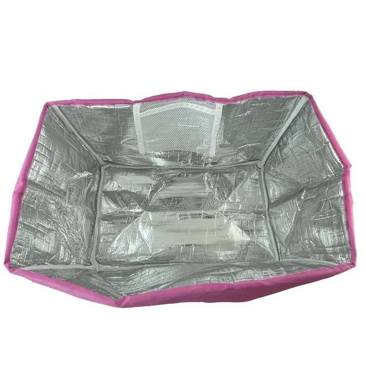 出所：しまむら公式　保冷バッグ（サンリオキャラクターズ）