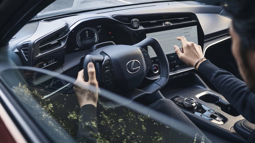 出所：トヨタ自動車株式会社「LEXUS、バッテリーEV専用モデルの新型「RZ」詳細を世界初公開」