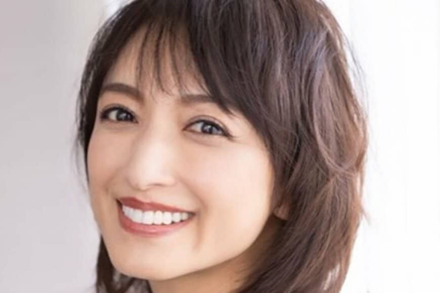 53歳 望月理恵アナ ゴルフウェア姿が大反響「脚ほっそ！」「麗しいお姿」「ハタチの頃と変わってない」