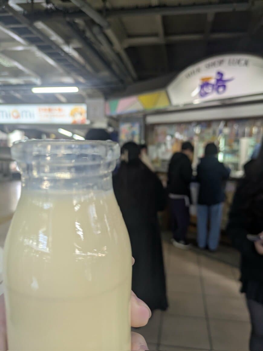 秋葉原駅のミルクスタンド