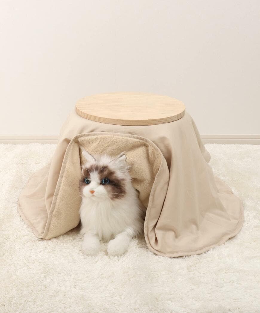 3COINS、猫用こたつの画像