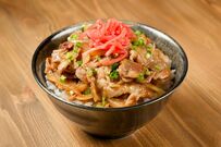 「ケールと豚肉丼」が意外な美味しさ！堀ちえみが朝食を公開「なかなかイケる」