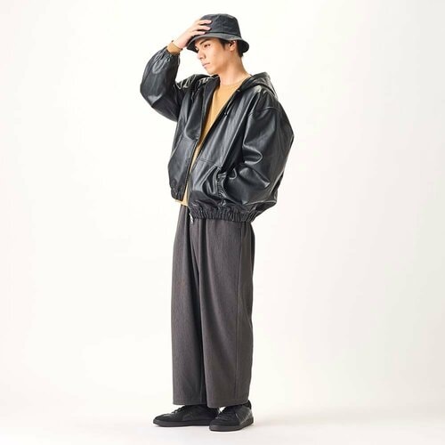 フェイクレザージップフーディ