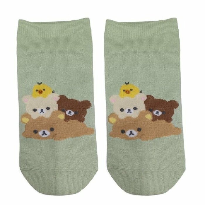 みんなでまったりと過ごしている様子が描かれています