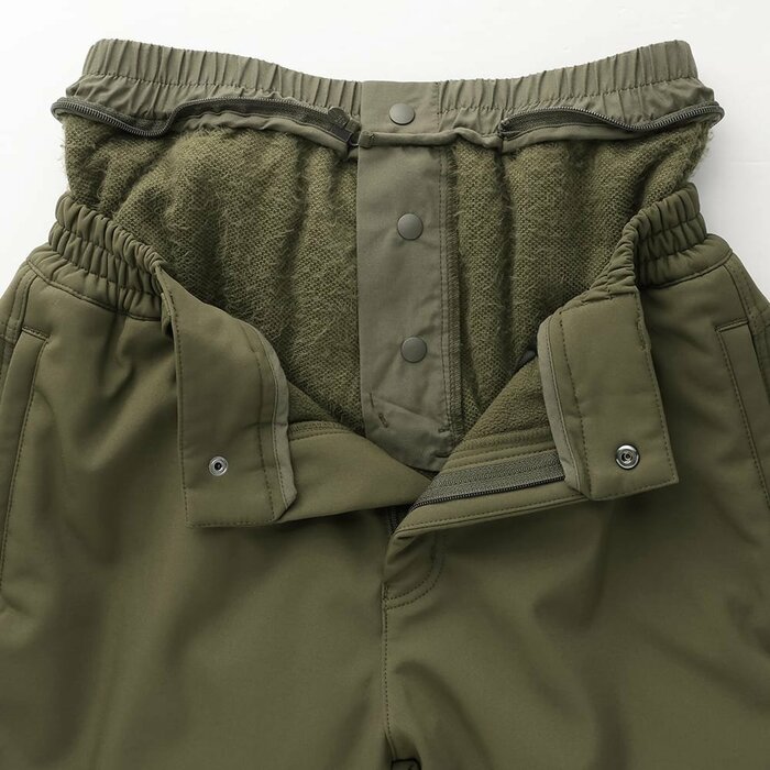 保温性の高いインナーパンツが着脱可能です