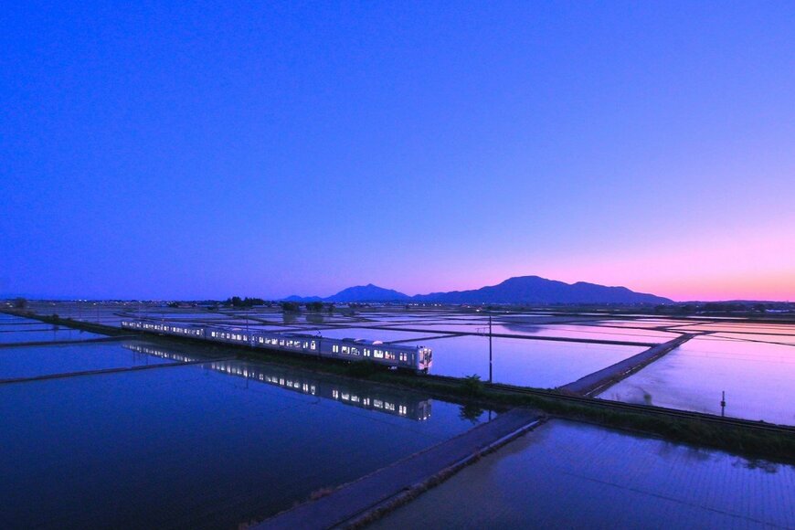 撮り鉄が収めた「春の新潟県」が話題に　あまりの美しさに思わずため息がでてしまう