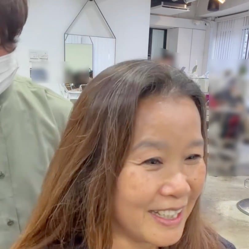 【変身】多毛&くせ毛の女性が“モーリシャス共和国”から来店！イメチェン姿が「若返った」と反響