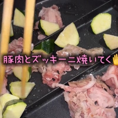 品数豊富でお腹も満足！【豚肉とズッキーニのマスタード炒め弁当】可愛いウインナーも入れた妻が作る夫への愛情弁当が素敵！