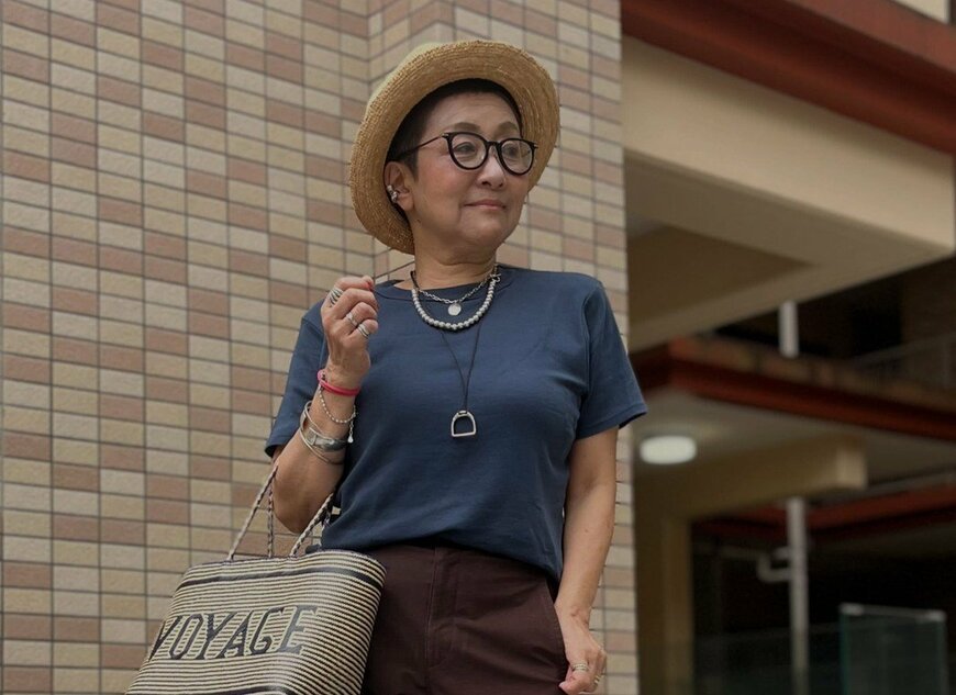【64歳マダム】UNIQLO「ジャージーバレルレッグパンツ」で作る秋色コーデが素敵