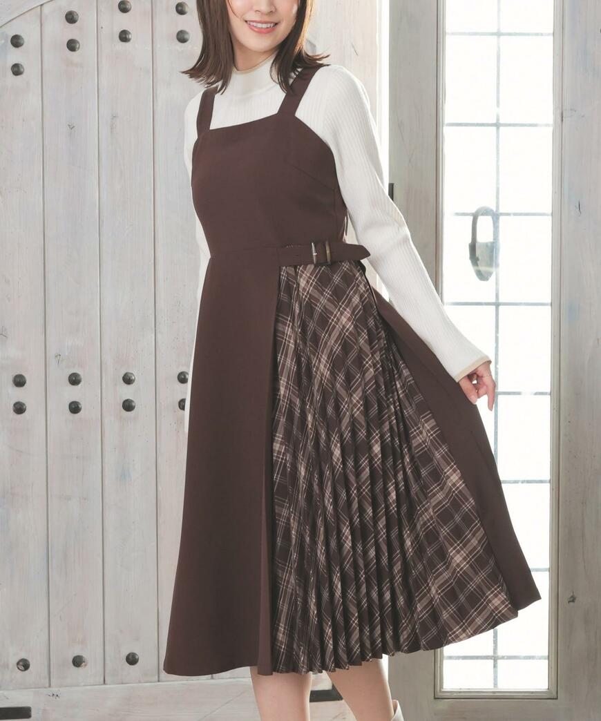 出所：ハニーズ公式　プリーツ切替ジャンスカ