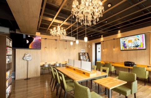 開放感のあるフリーラウンジ