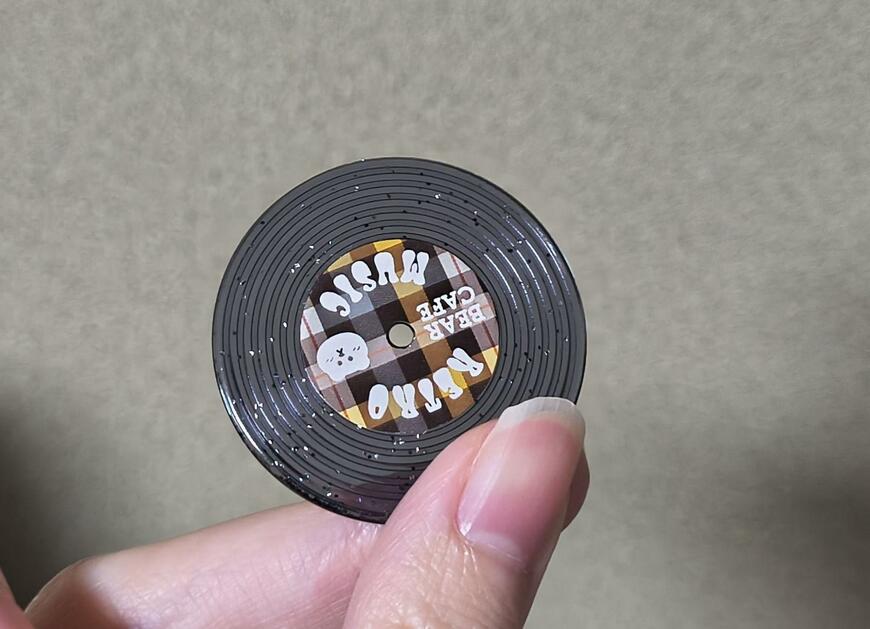 セリア、キーホルダー レトロテープ＆レコード商品画像