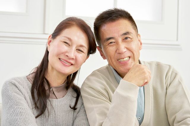【後期高齢者医療】10月から順次、最低賃金が「1177円」に引き上げ。75歳以上で働く人の窓口負担2割・3割の判定に給与はどう入る？