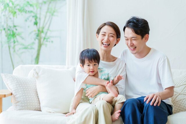 標準家庭である「年収400万円台」貯蓄額はいくら？手取りからの貯蓄割合も