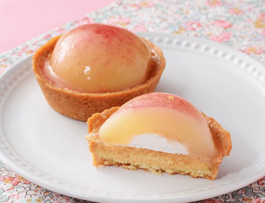 Uchi Café ごろっとした1/2個分桃のタルト
