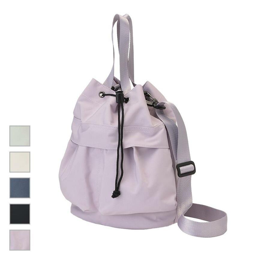 出所：ワークマンオンラインストア 撥水巾着ショルダーバッグ